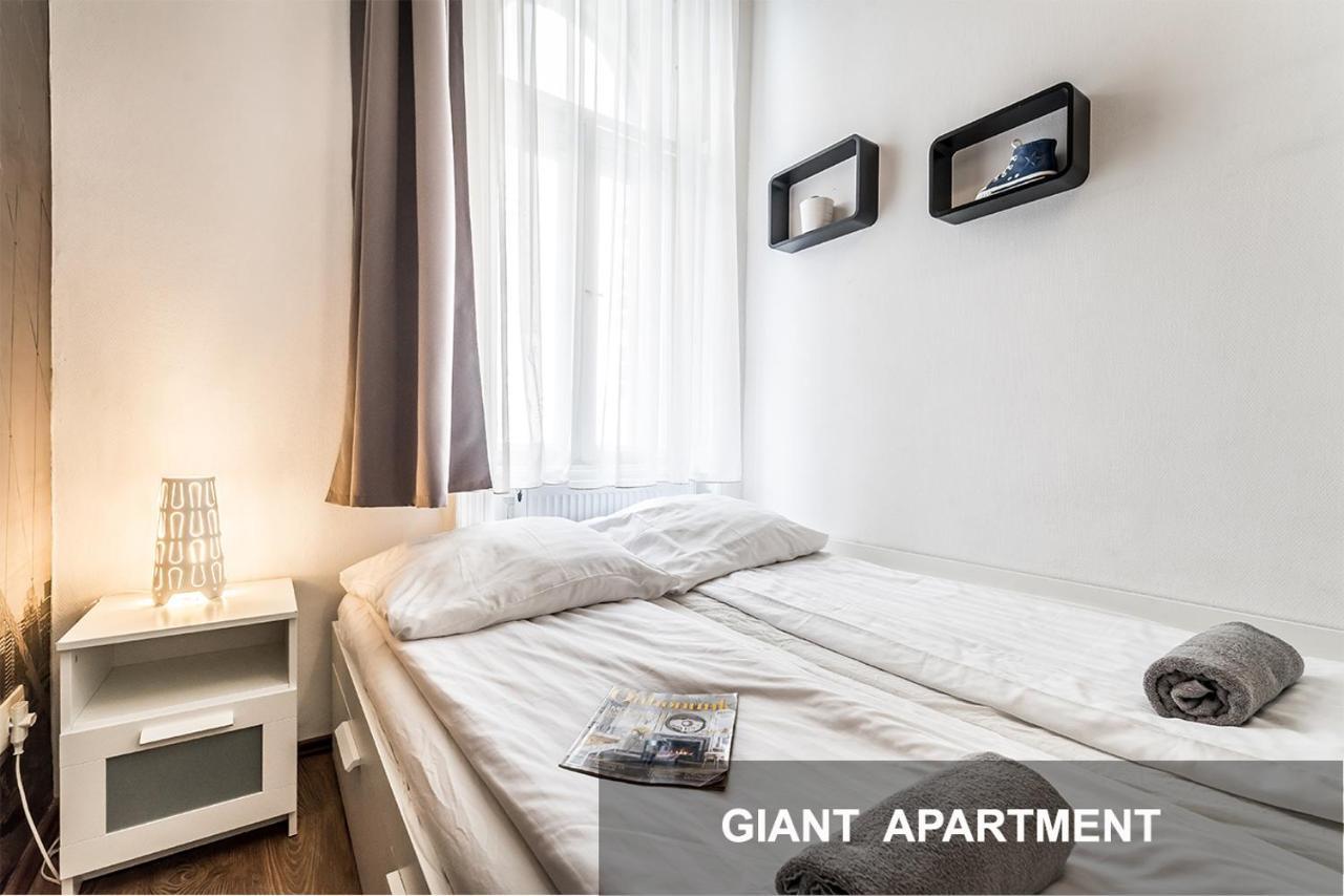 Bpr Weiner Apartments *